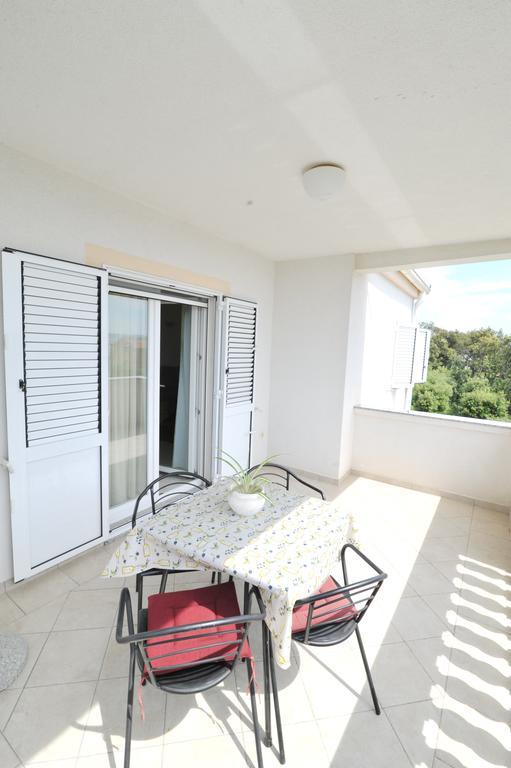 Villa Luna With Seaview Petrcane